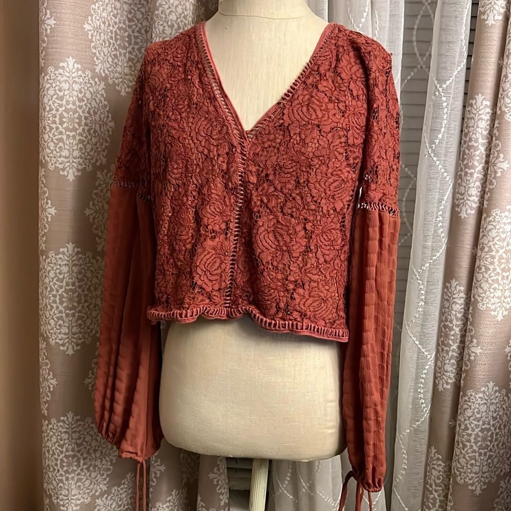 NSR Boho Lace Long Sleeve Top – Size Large